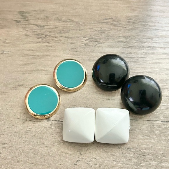 Vintage style Set of Black, White, and Teal Clip On Earrings - Picture 1 of 6